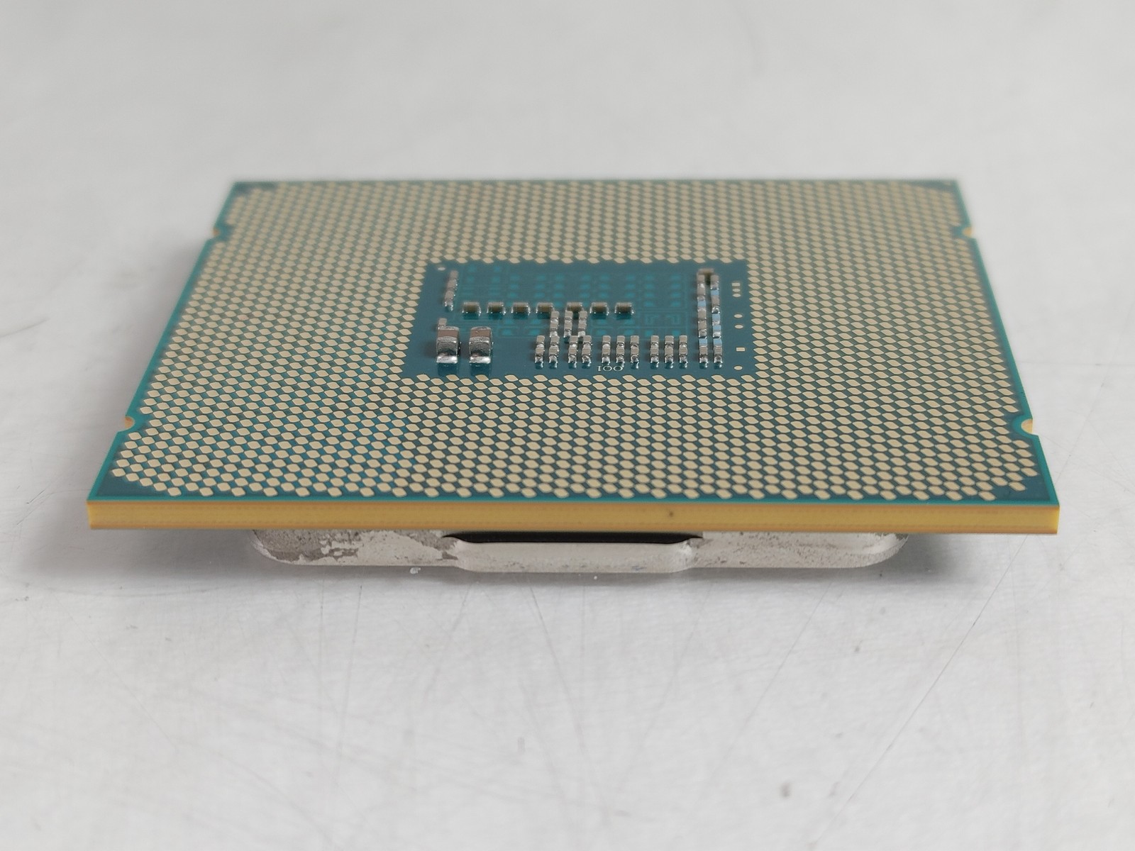 Intel Xeon E5-2620 v3 2.4 GHz 8 GT/s LGA 2011-3 CPU Processor SR207