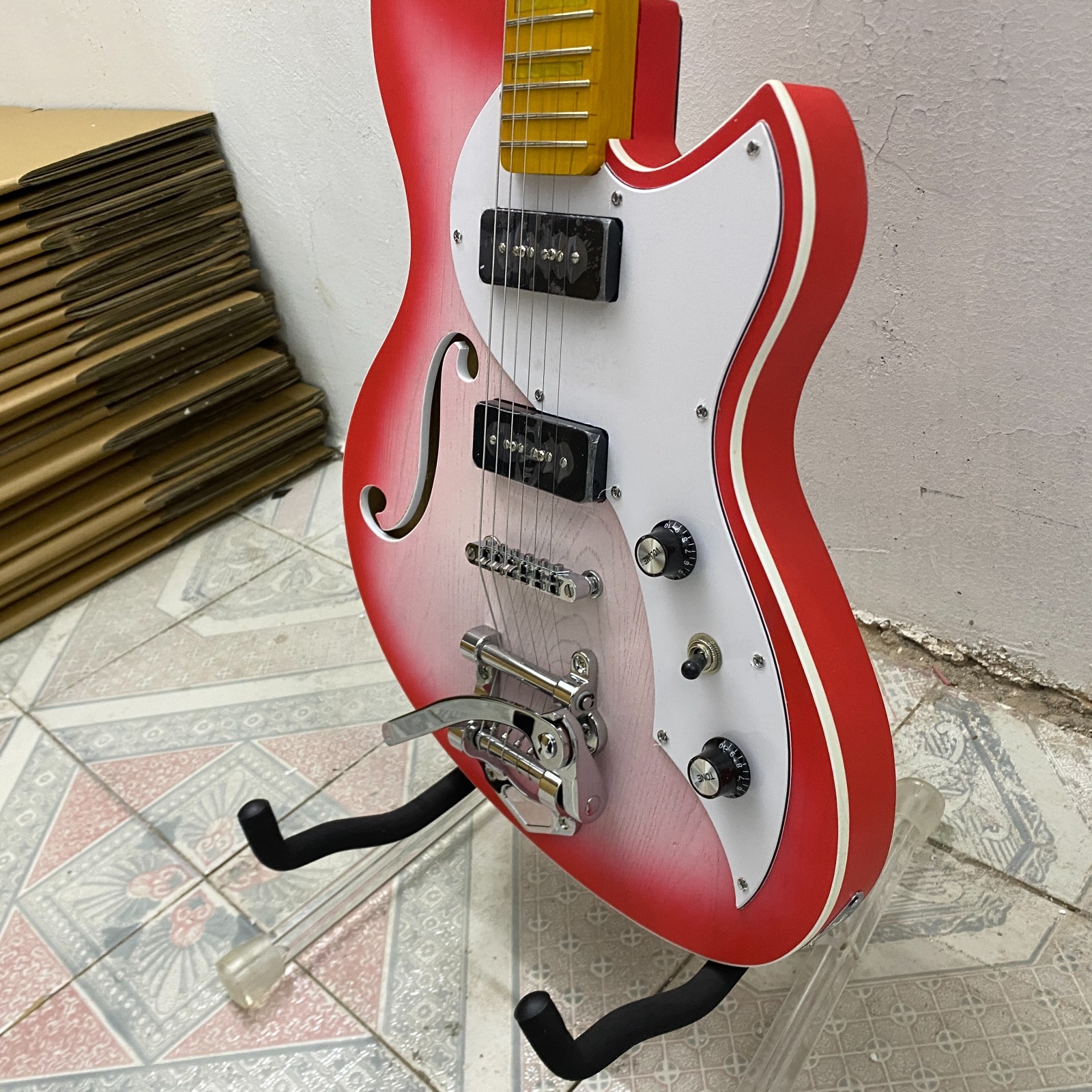 Chrome parts Electric Guitar maple fretboard&neck Semi-hollow maple body US