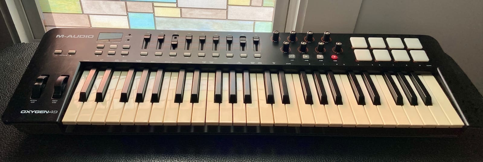 Oxygen 49 MK IV USB MIDI Keyboard Controller (mostly good condition, see desc)
