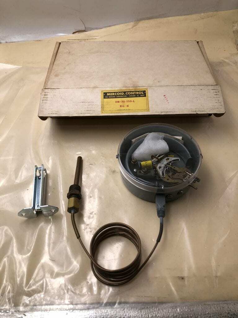 Mercoid Control DR-35-153-L Bourdon Tube Pressure Switch 120/240V -NIB