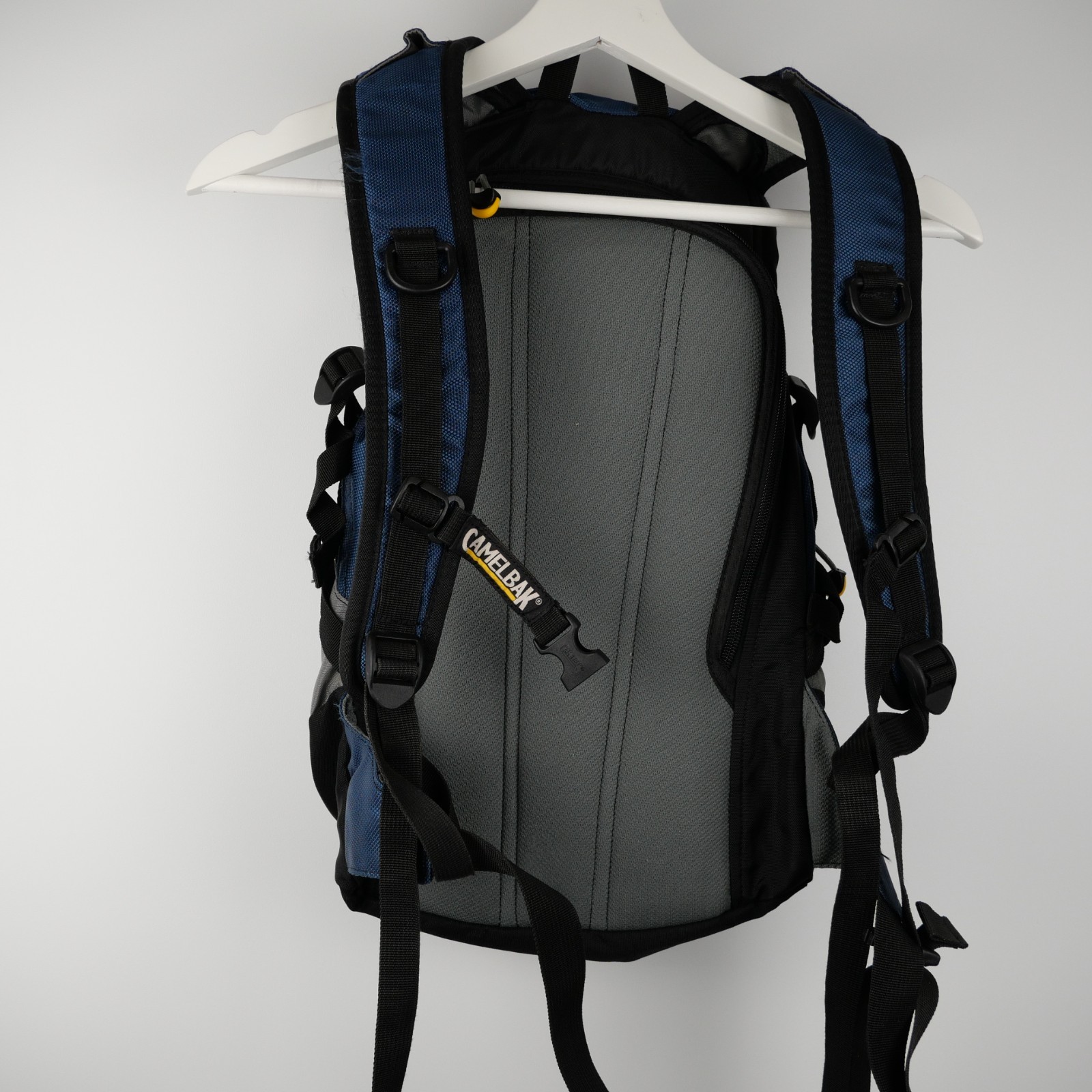 CamelBak Cloudwalker Backpack Hydration Camping Hiking Adult No Bladder