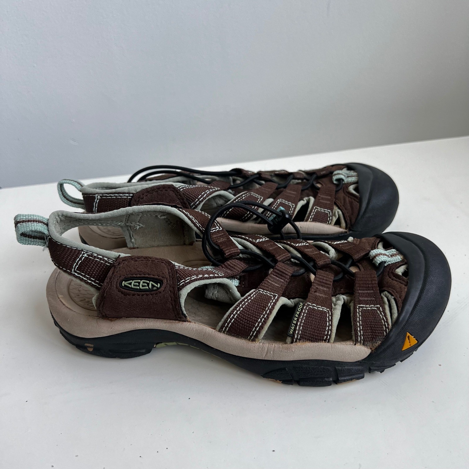 Keen Newport H2 Waterproof Hiking Sandals Brown Tan Blue Mens 7 Womens 8.5