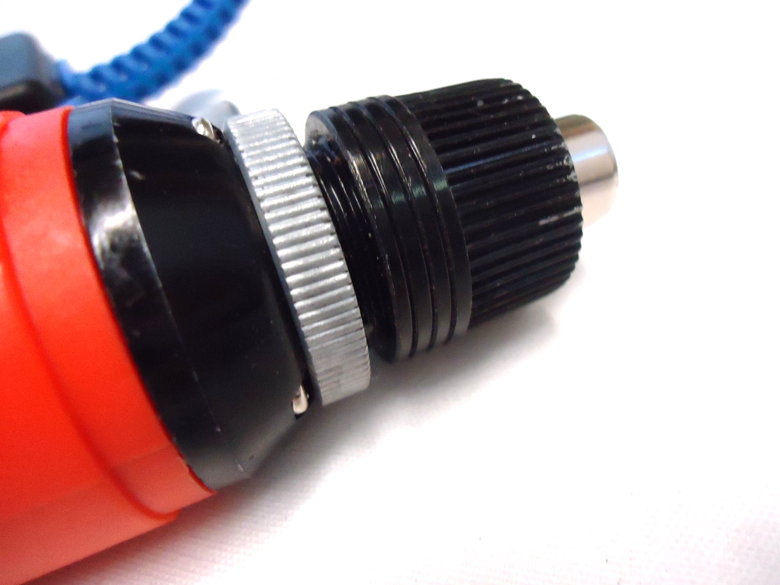 ELECTRIC SCREWDRIVER
