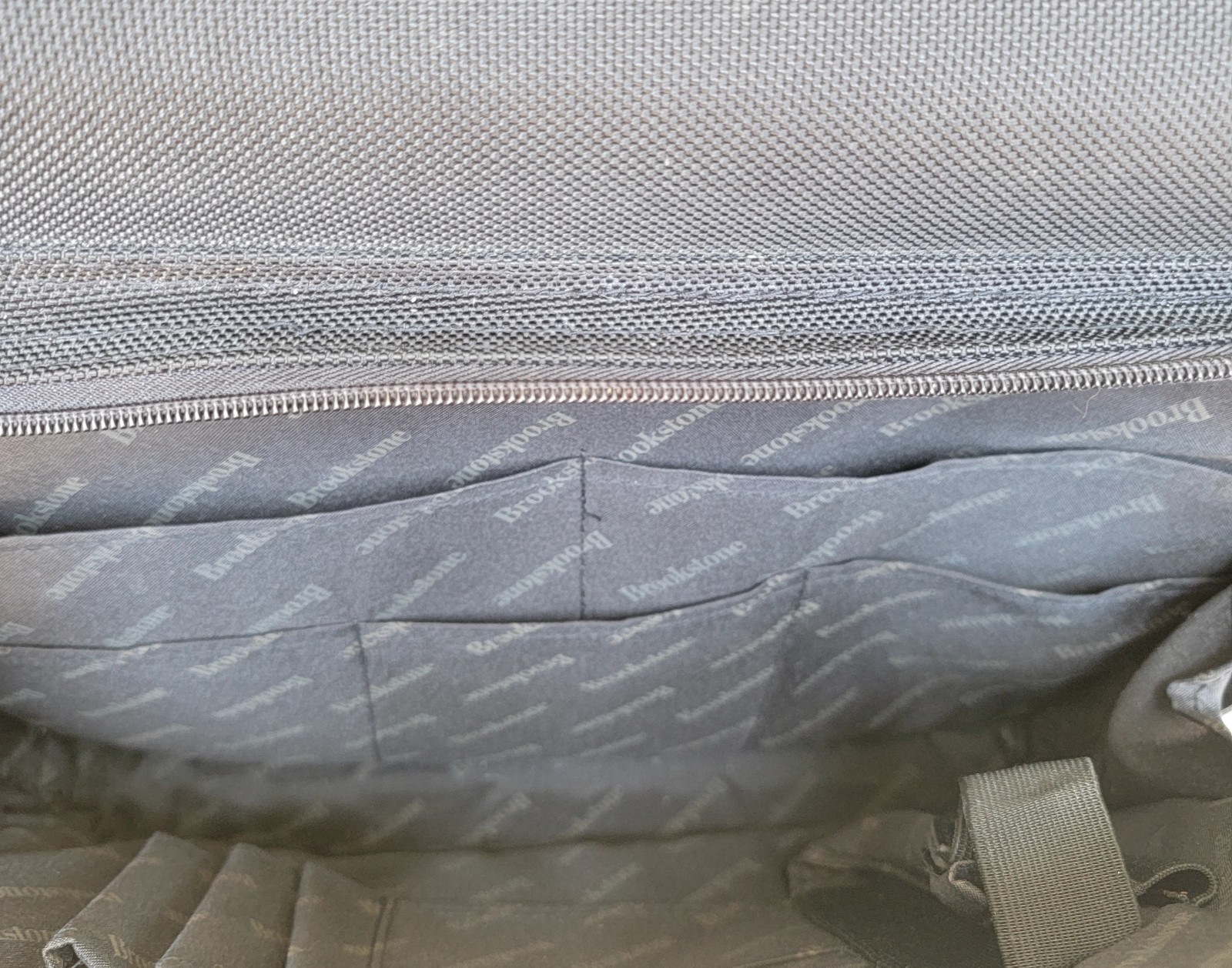 Brookstone Laptop Shuttle Padded Nylon Briefcase Black
