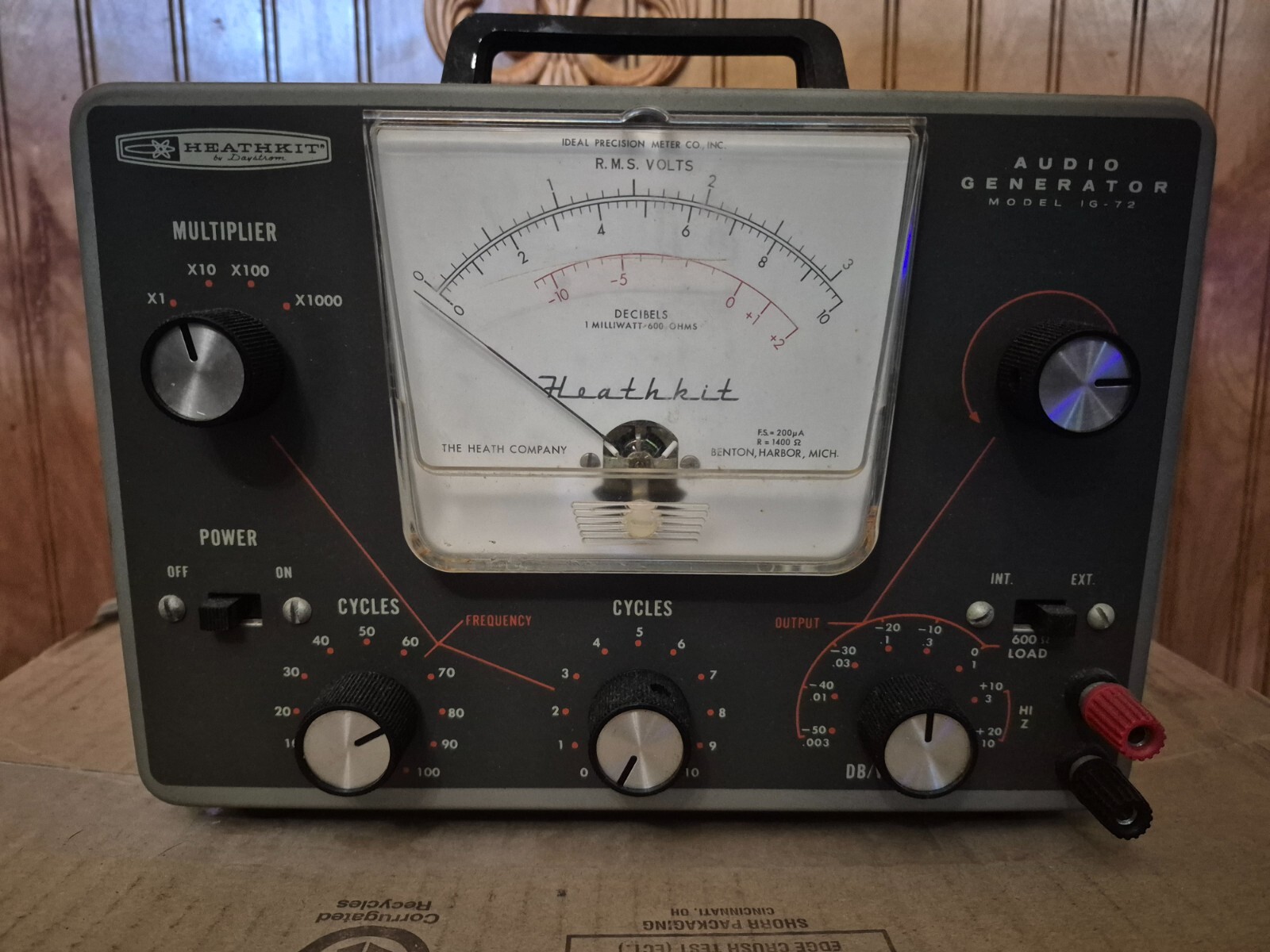 Heathkit IG-72 Vintage Vacuum Tube Audio Generator - CLEAN UNIT