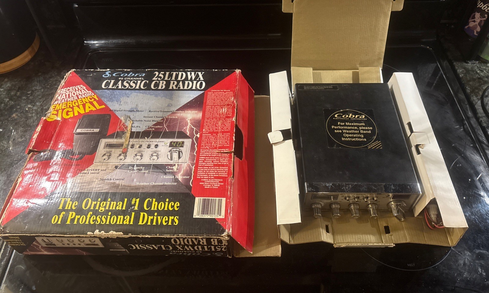 Cobra 25 LTD Classic 40-Channel AM/FM CB Radio with Original Box