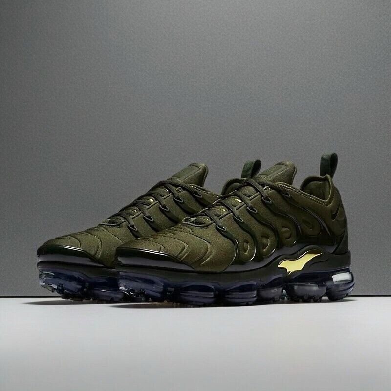 Nike men's shoes in green, Air VaporMax. Free shipping. US size 7-13.