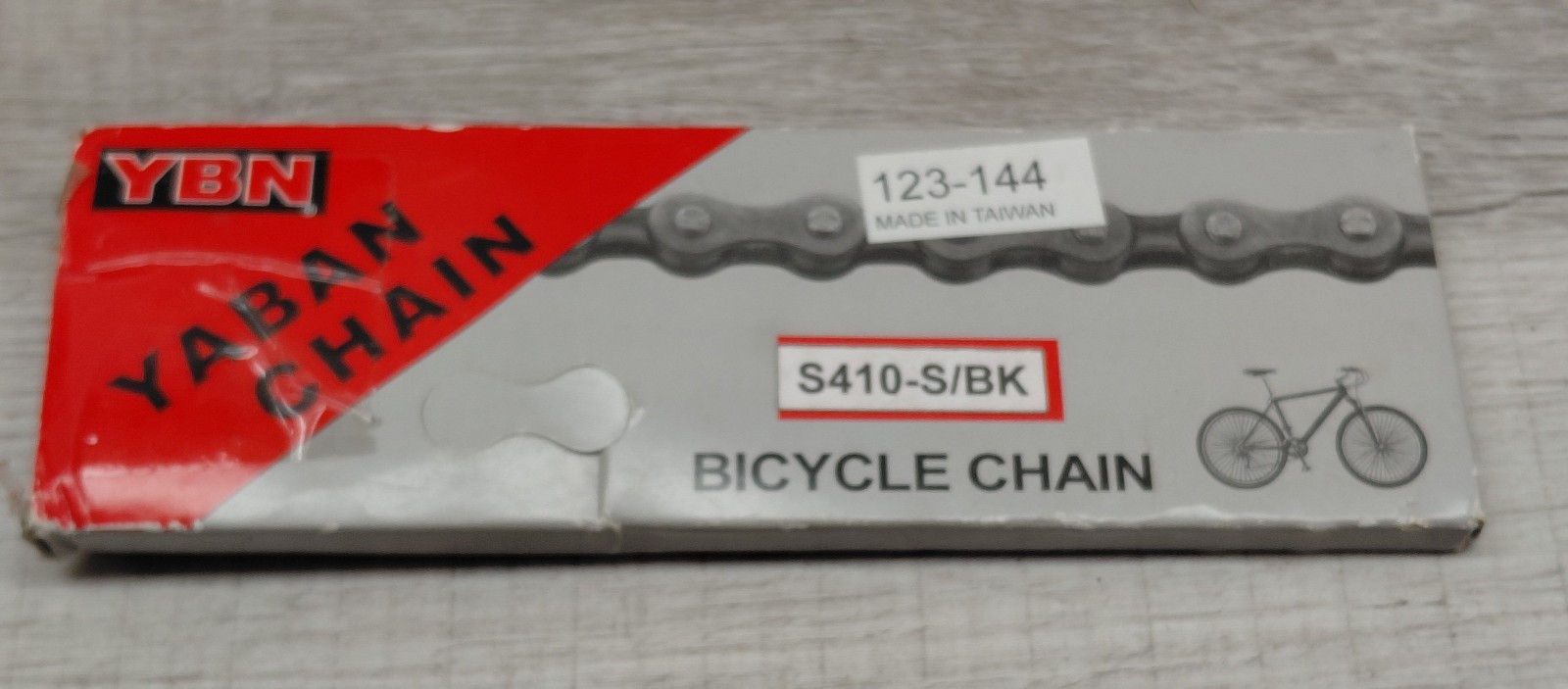 Vintage YBN Yaban Bicycle Chain S410-S/BK Silver/Black #123-144 1 Speed w/Master