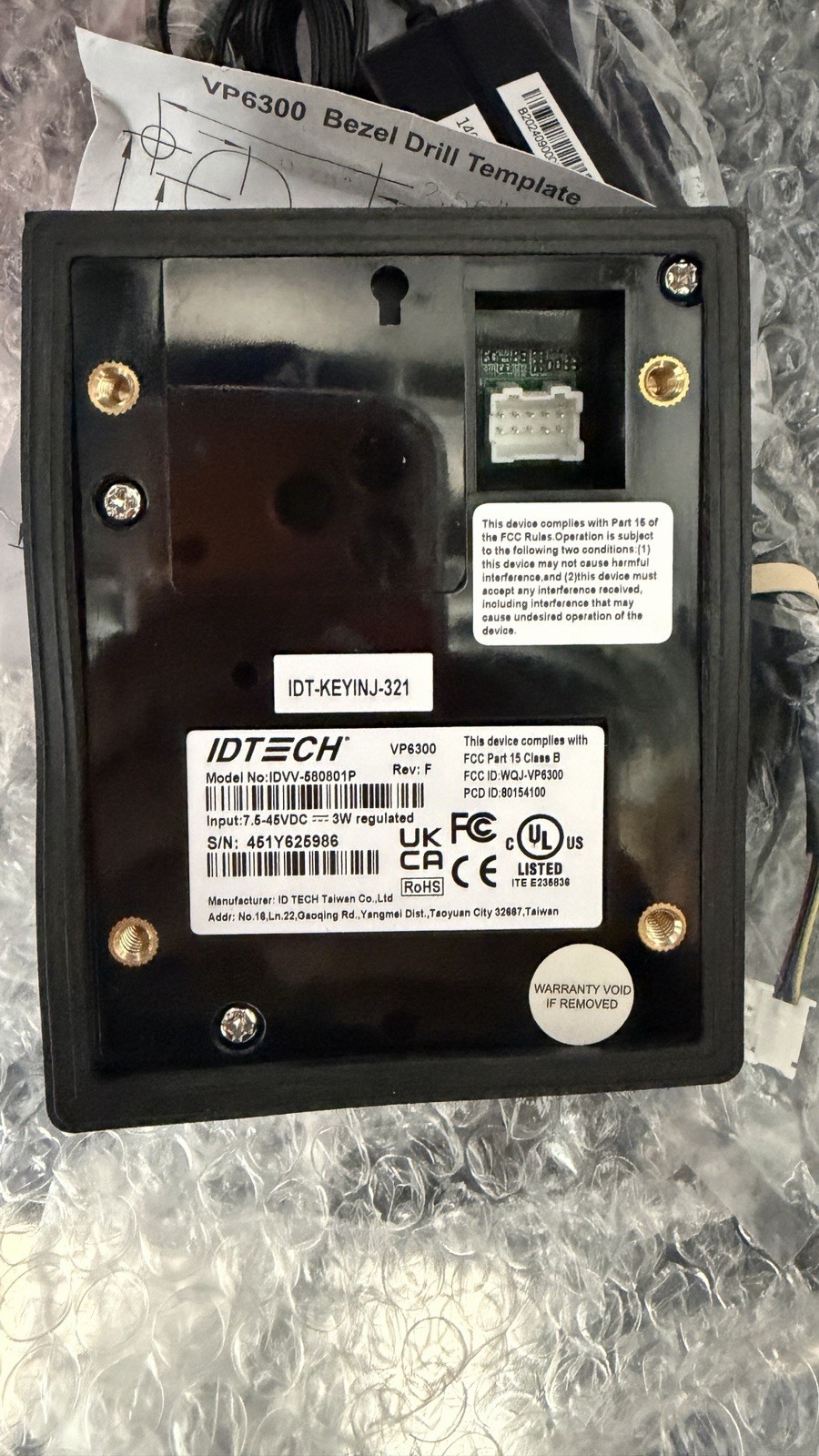 IDTECH IDVV-580801P CREDIT CARD READER