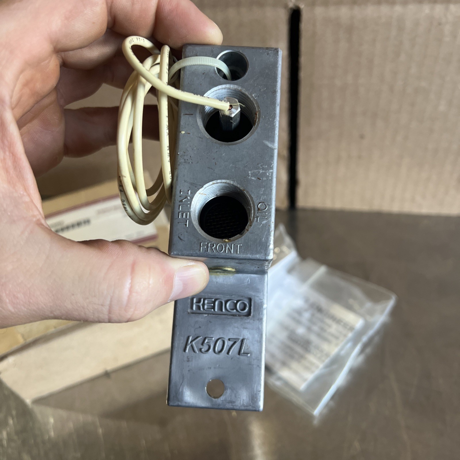 Kenco 507L Oil Level Controller Switch Nos Surplus