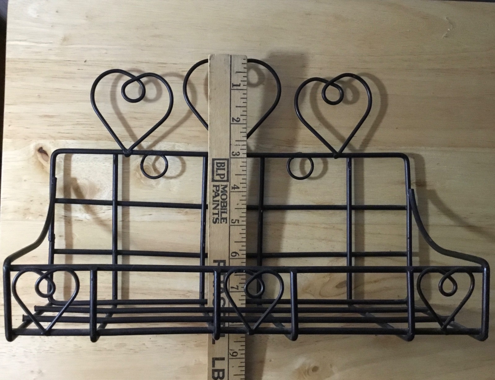 Hanging wire heart shelf 11” x