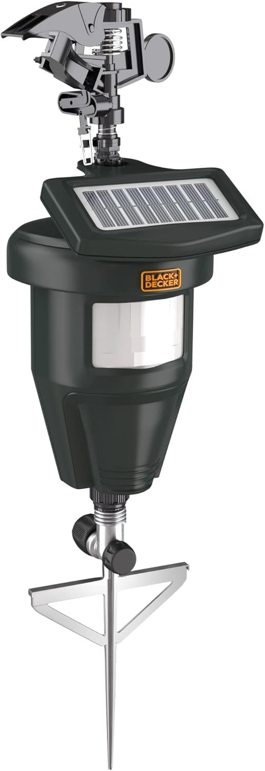 NEW BLACK+DECKER Solar Jet-Spray Animal Repeller Motion Activated Water Blast