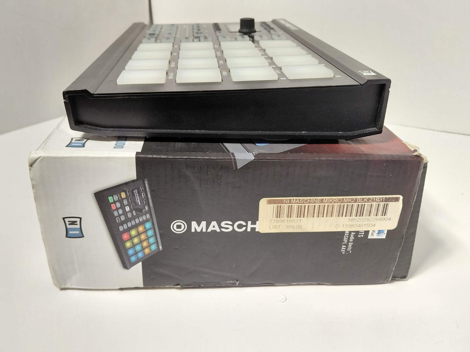 MASCHINE MIRKO Groove Production Studio Native Instruments MIDI w/ Software 2.0