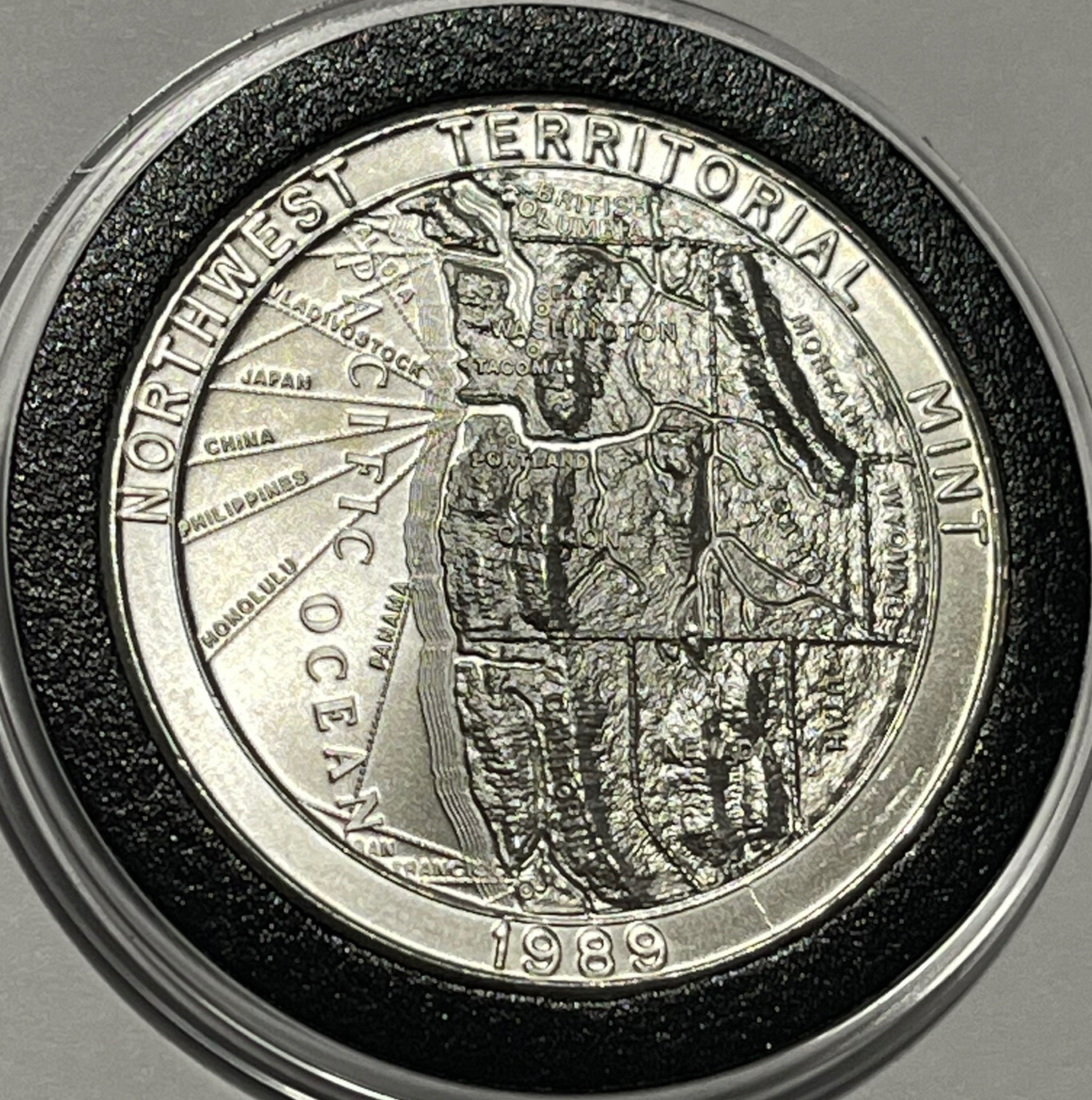 1989 Pacific Northwest Aerial View Coin 1 Troy Oz .999 Fine Silver Round Medal