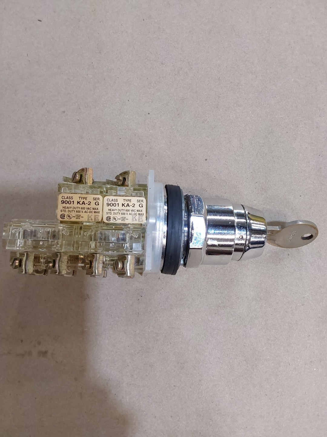 Square D 9001 KA-2 Series G... 9001 KA-1 Series G Selector Switch With KEY