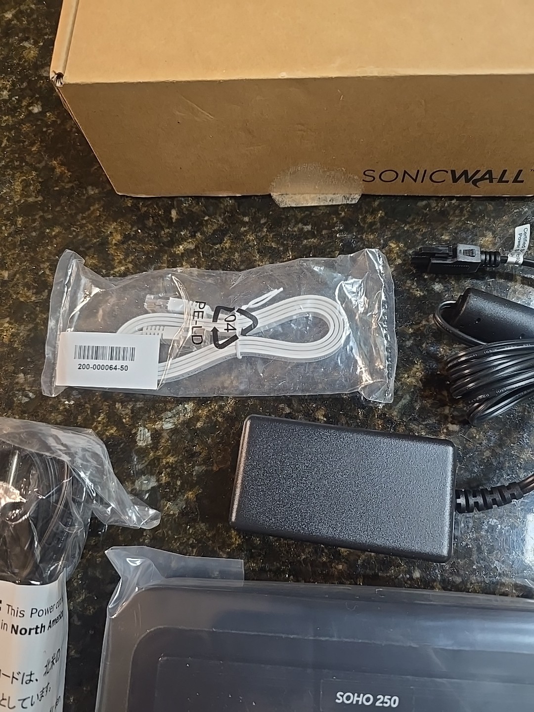 SonicWall SOHO 250 2YR AGSS Cloud Management Network Security (02-SSC-2229) #B