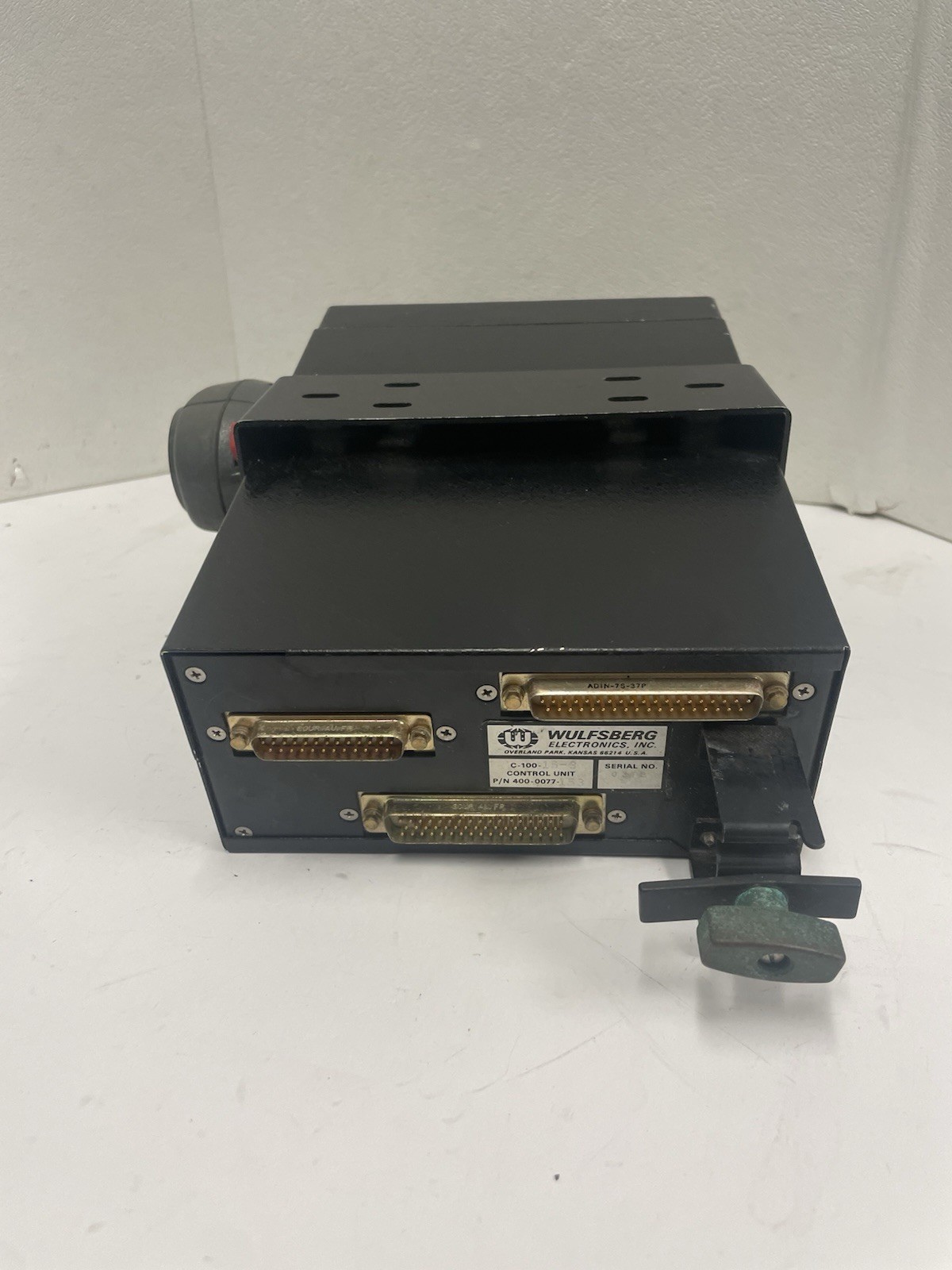 Wulfsberg Electronics C-100 Control Unit Transceiver Radio With Microphone