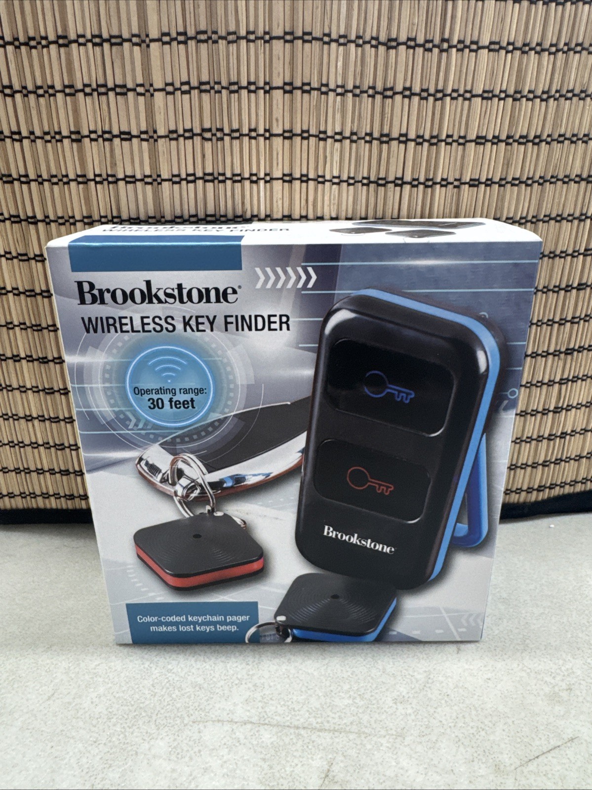 Brookstone Wireless Key Finder: Includes Remote & 2 Key Finders Sealed