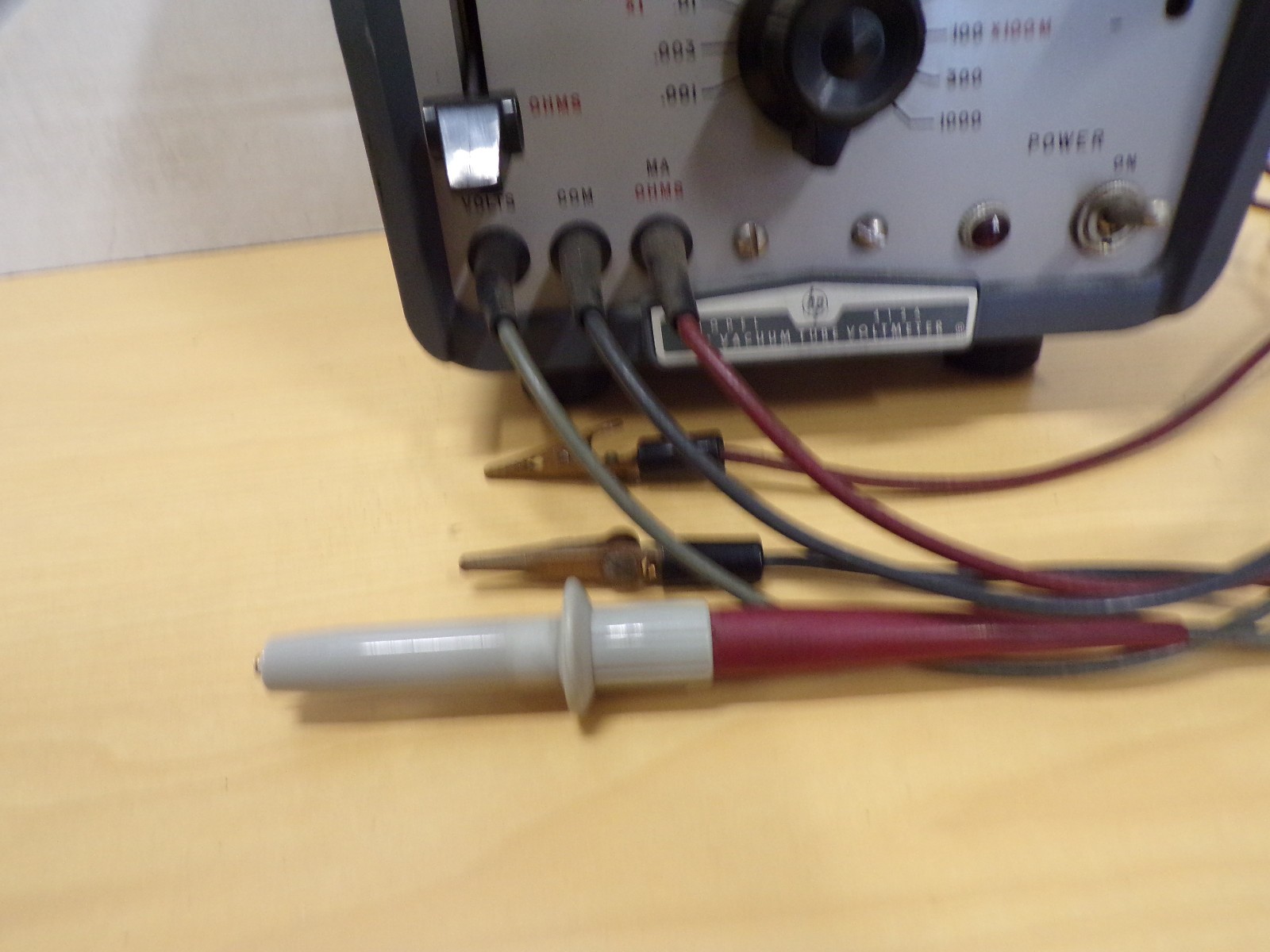 HP Model 412A DC Vacuum Tube Voltmeter