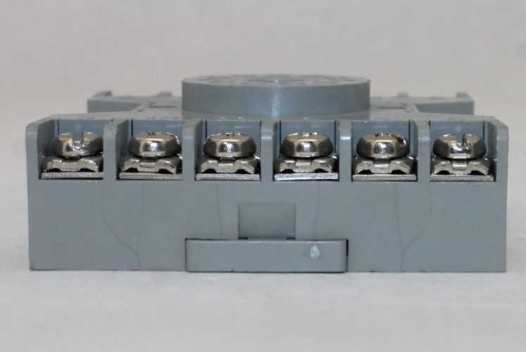 IDEC SR3P-06 Relay Socket Base (Lot of 2)