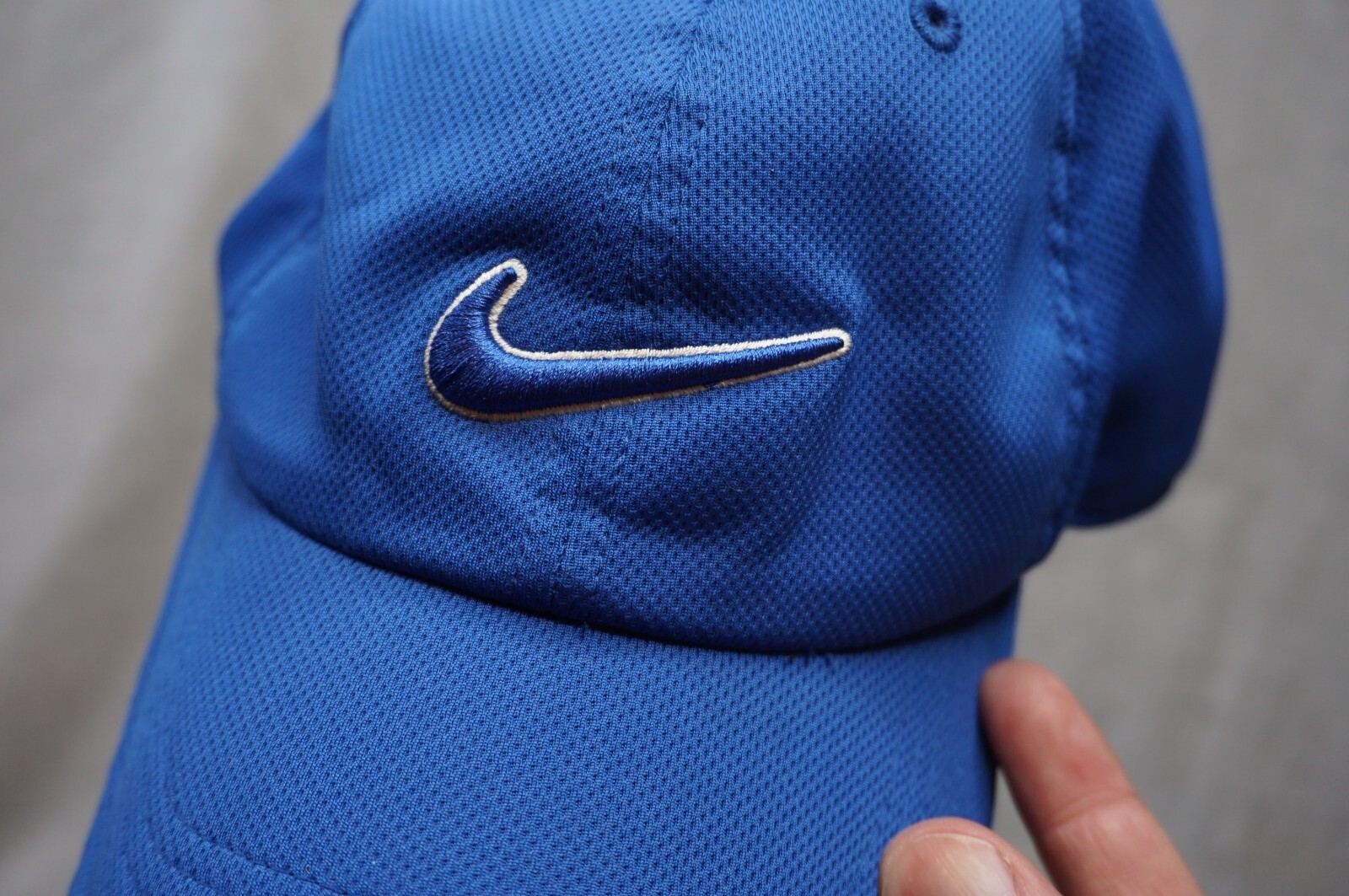NikeGolf Golf Hat, Cap adjustable Blue Vented embroidered logo blue hook loop