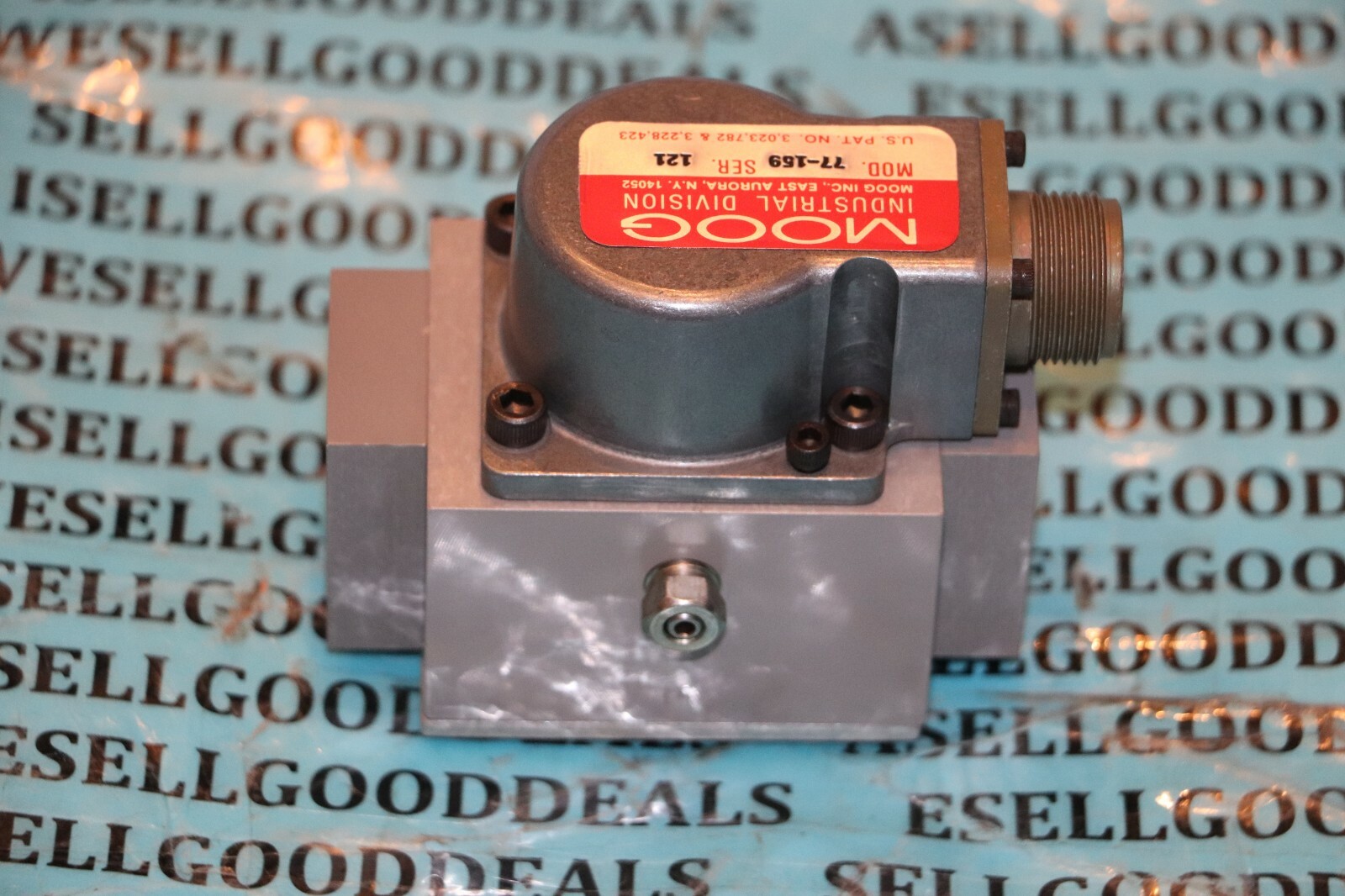 Moog 77-159 Servo Valve New