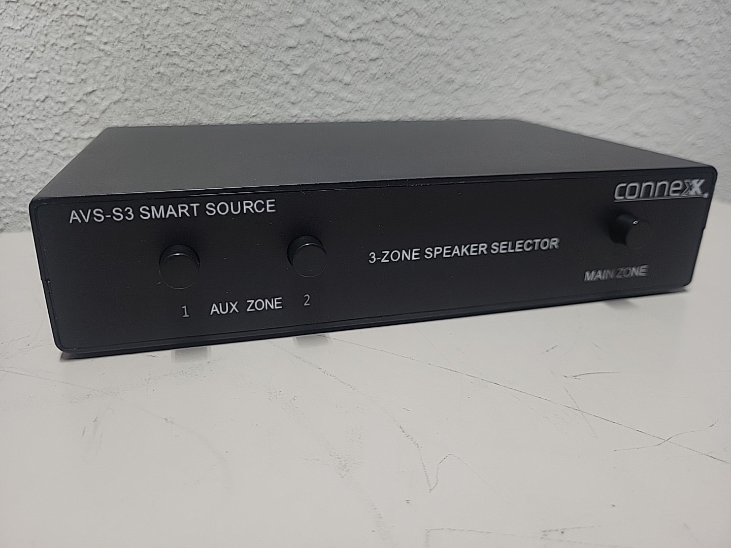 Connexx AVS-S3 Smart Source  3 Zone Speaker Selector
