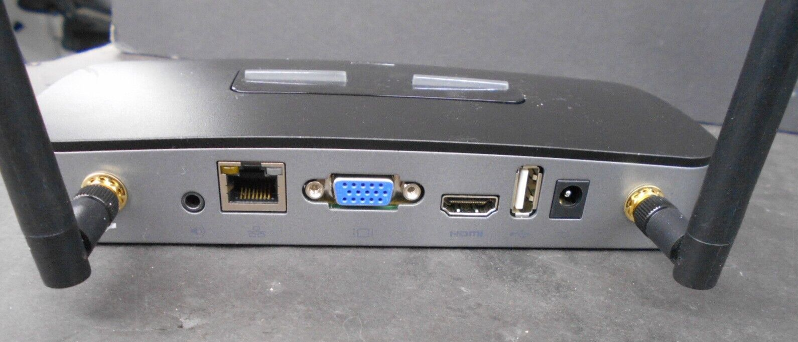 Barco P/N R9861008 Clickshare Presentation System 1 Button No Power Supply