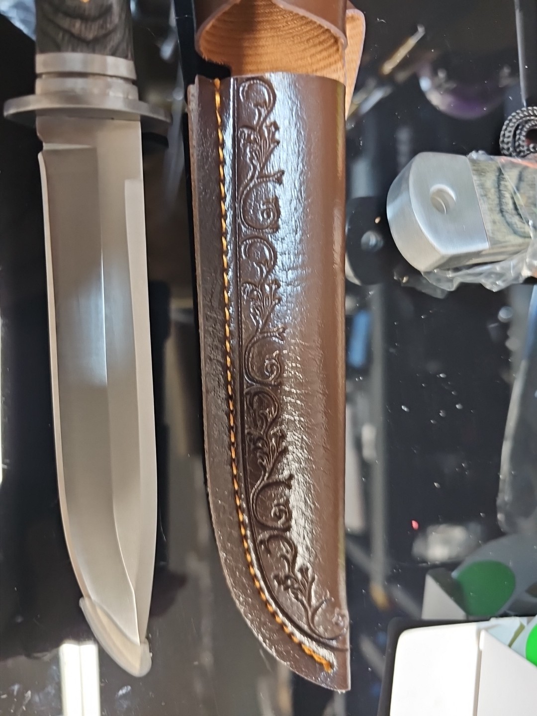Hunting Knife 5.2 Inch Stainless Steel Blade. Sheath Included
