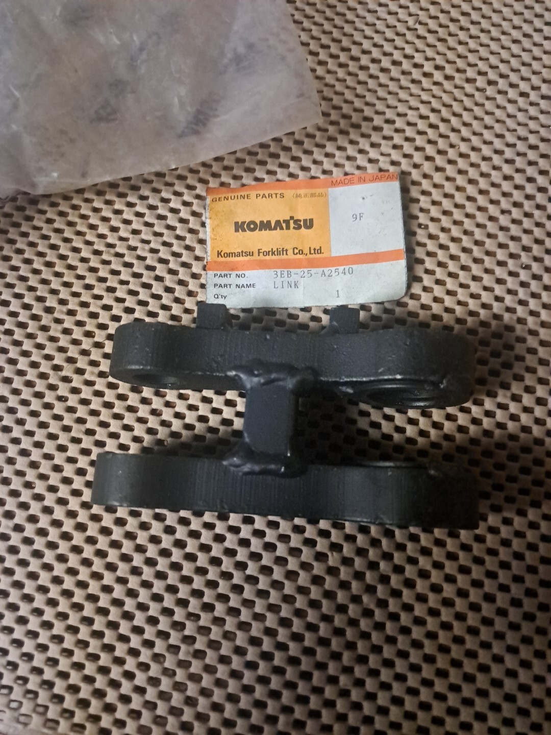 Komatsu 3EB-25-A2540 Steering Link