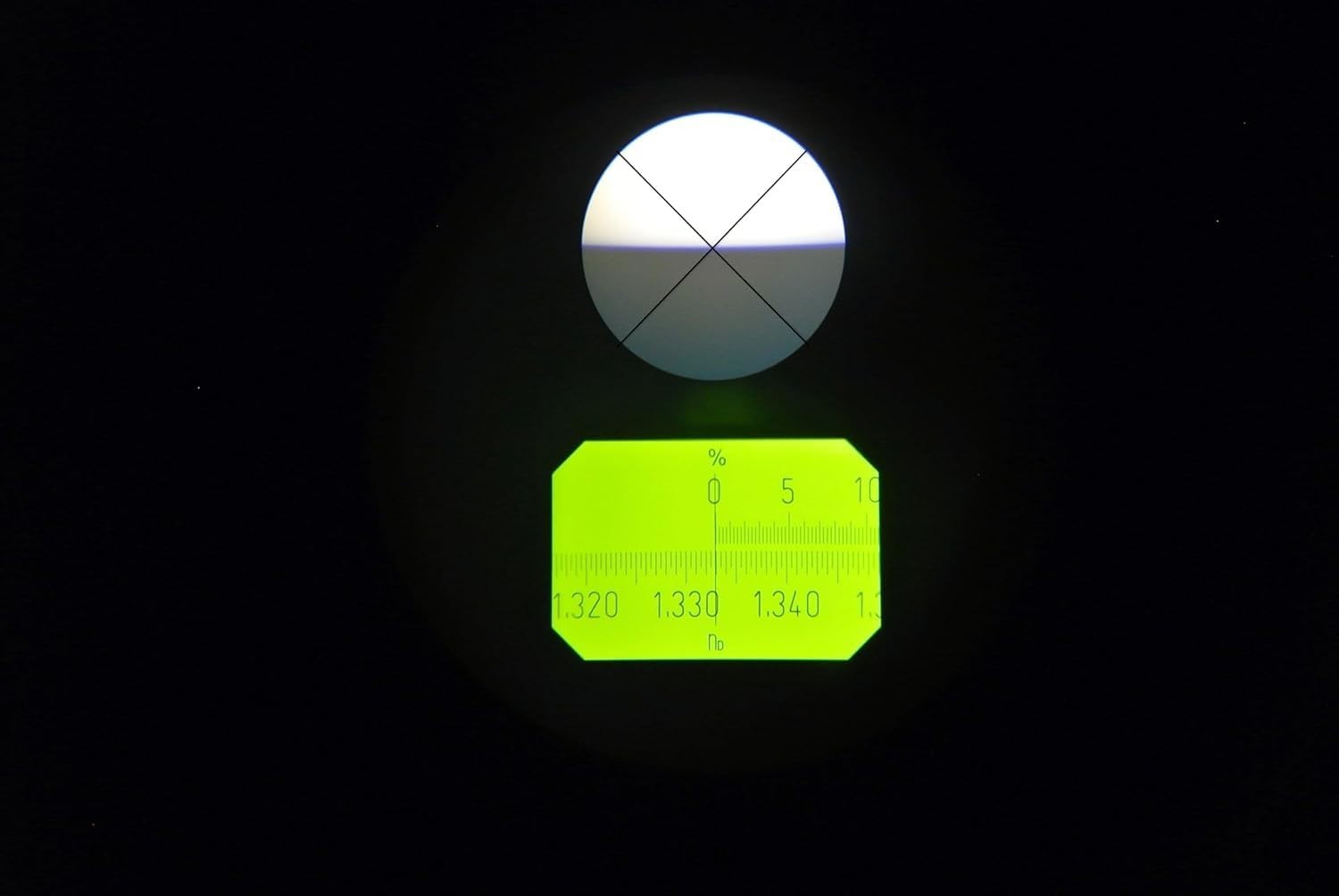 Abbe Refractometer with Digital Thermometer Observation Mode Monocular