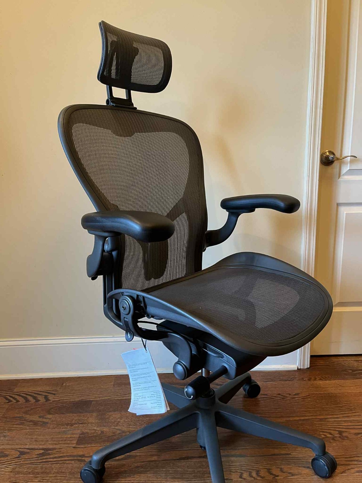 Herman Miller Aeron Office Chair - Remastered Version Size C with Headrest