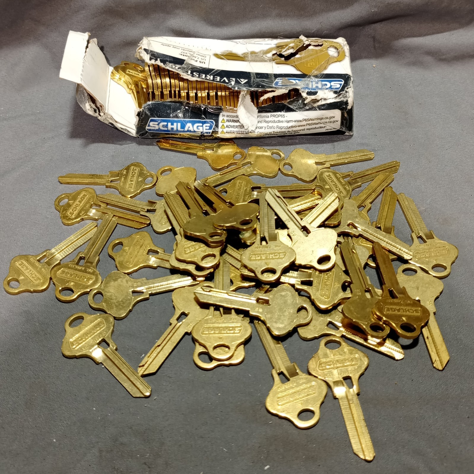 Lot Of 96 Keys Schlage Everest .35-270 EV. 468.S123