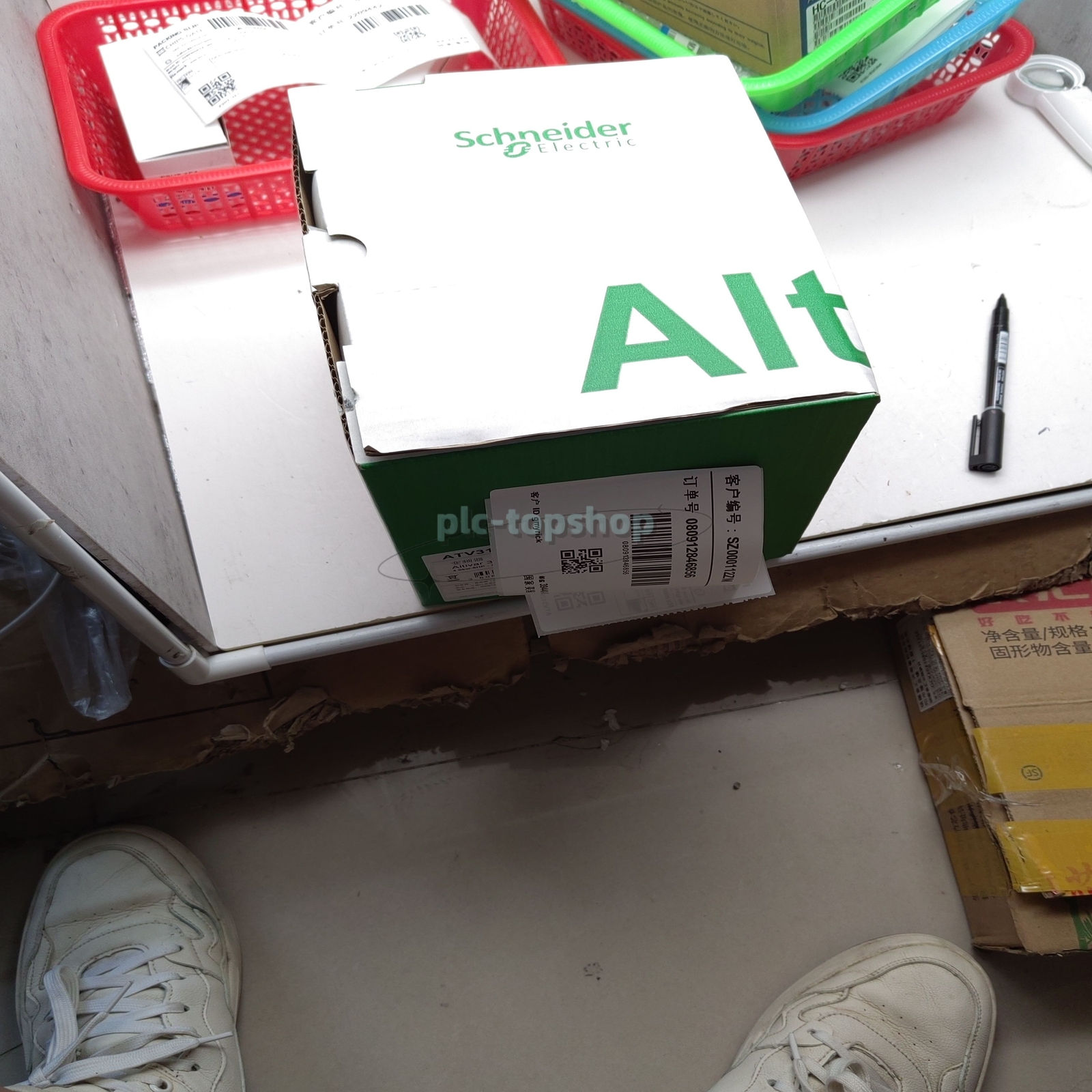 Schneider New In Box INVERTER ATV312HU40N4 ATV312HU40N4