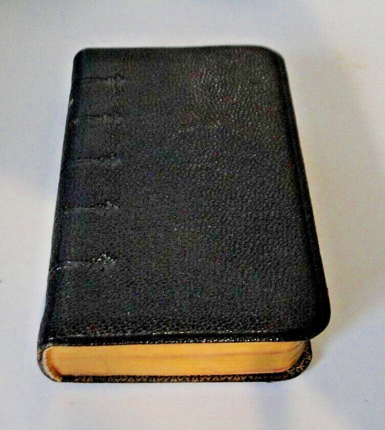Ancient Missile Roman Parish Prayer Book No. 371 Publisher MAME 1930