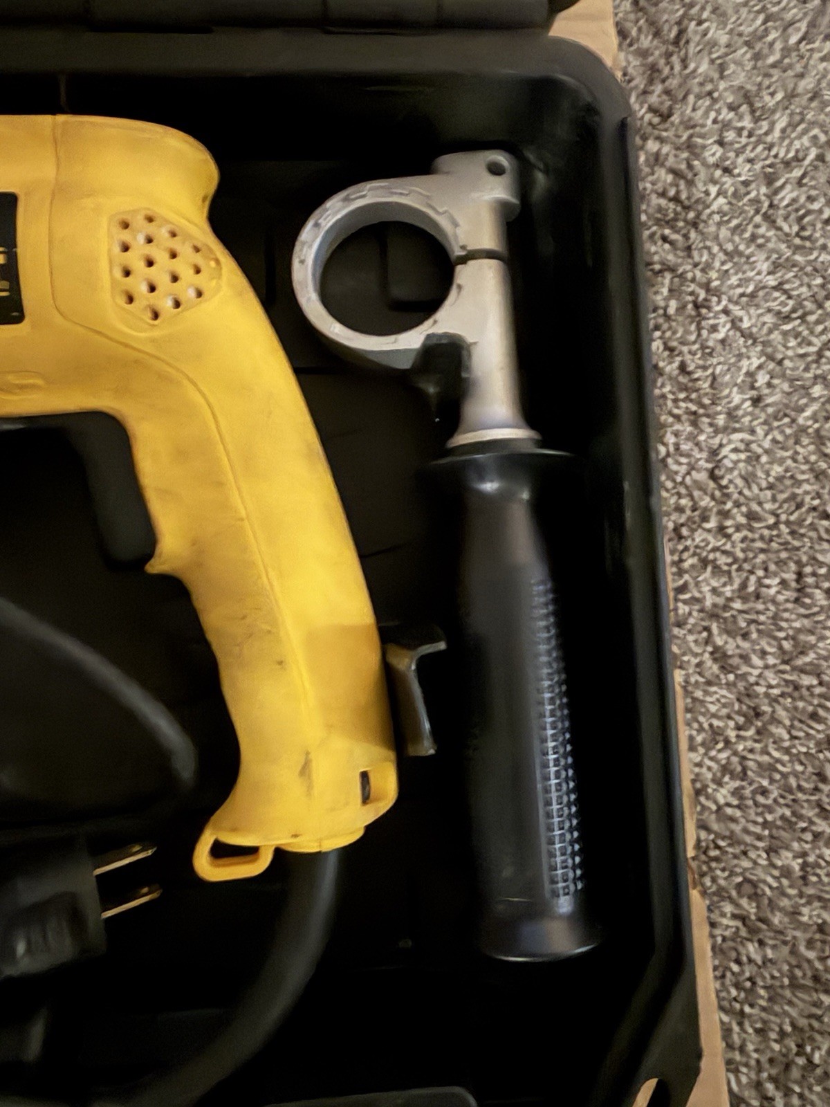 DeWalt DW505 1/2" VSR Hammer Drill. Corded. With Case.