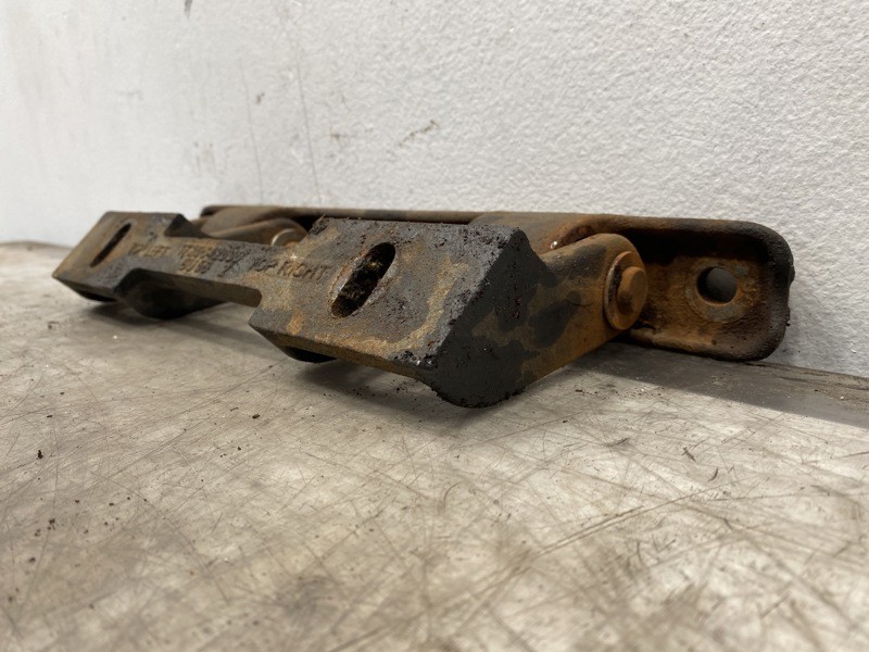 2022 Freightliner Cascadia 126 Hood Hinge 1720642000 (674-10423)