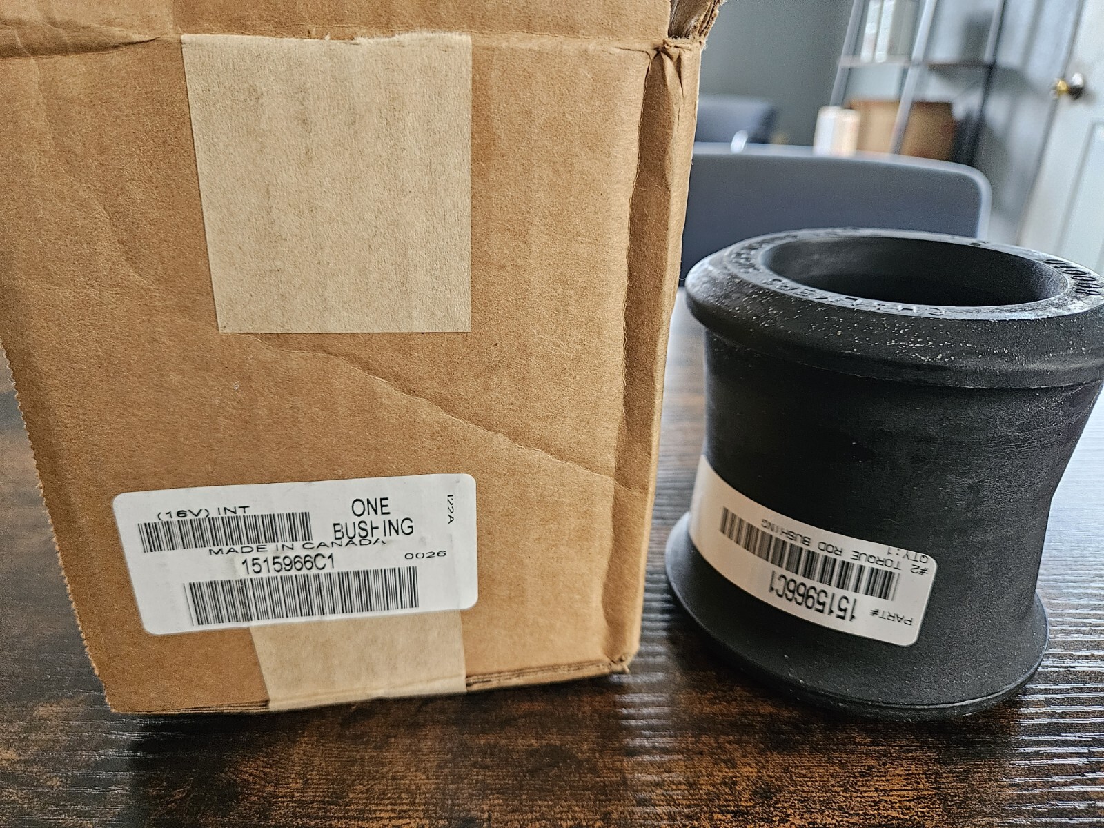 1515966C1 INTERNATIONAL truck bushing - NEW - OEM - FAST SHIPPING