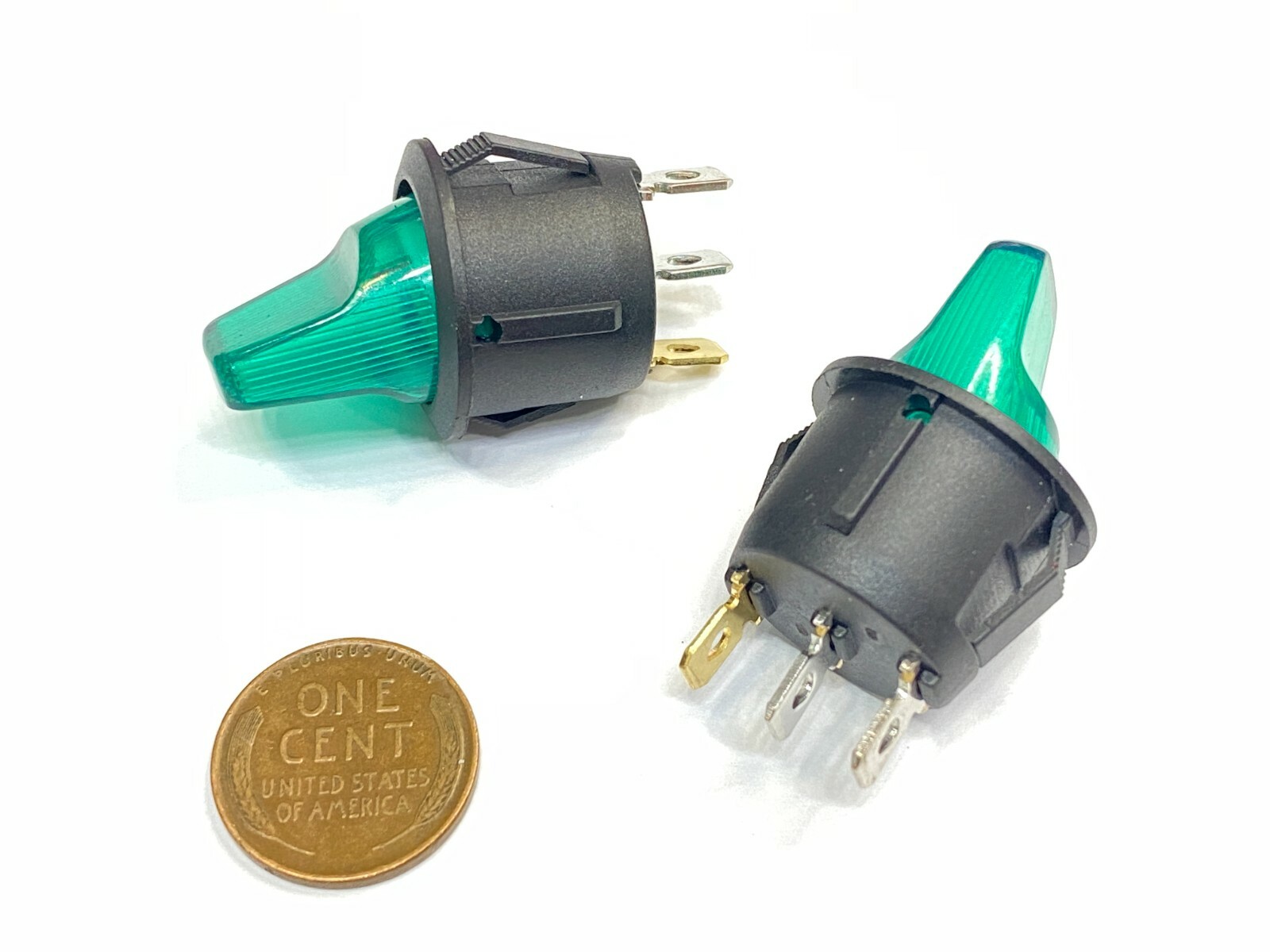 2 Pieces Green LED 10A ON OFF Toggle Switch 12v illuminated lamp 3 pin C29