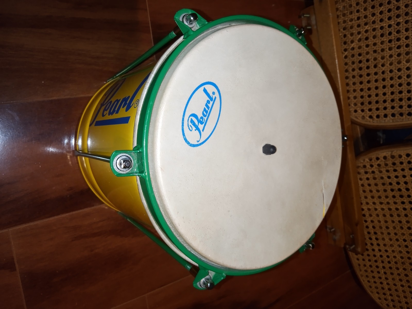 Pearl Cuica PBC-80SS Percussion Goat Skin Bamboo Yellow Green Steel