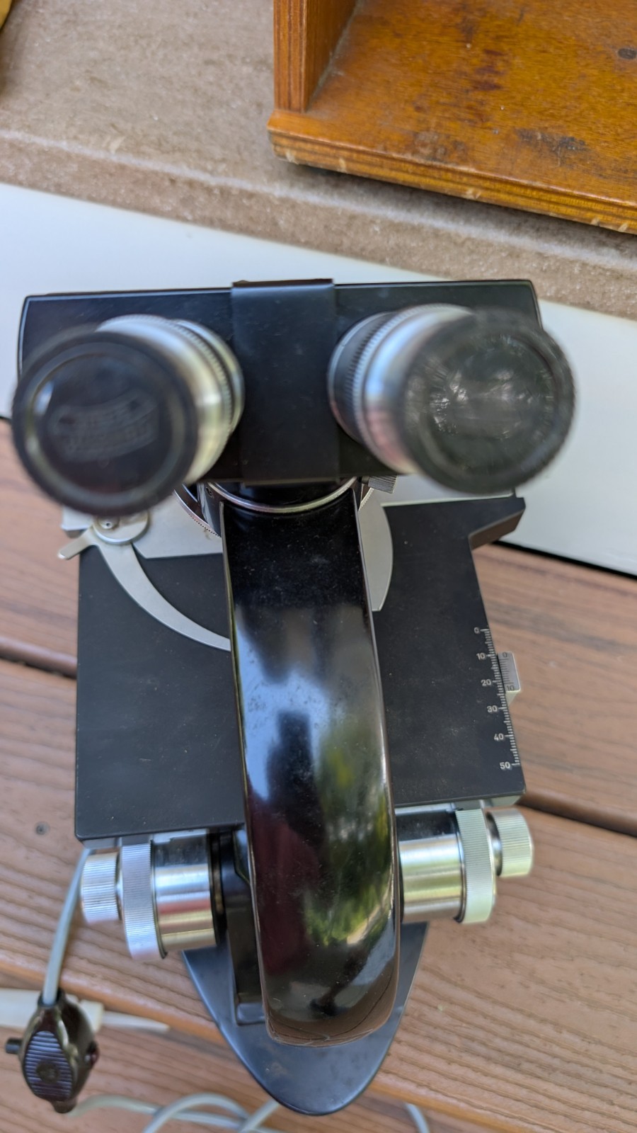 VTG. STEINDORFF, BERLIN MICROSCOPE WITH OBJECTIVES, LIGHT, ORIGINAL FITTED BOX.