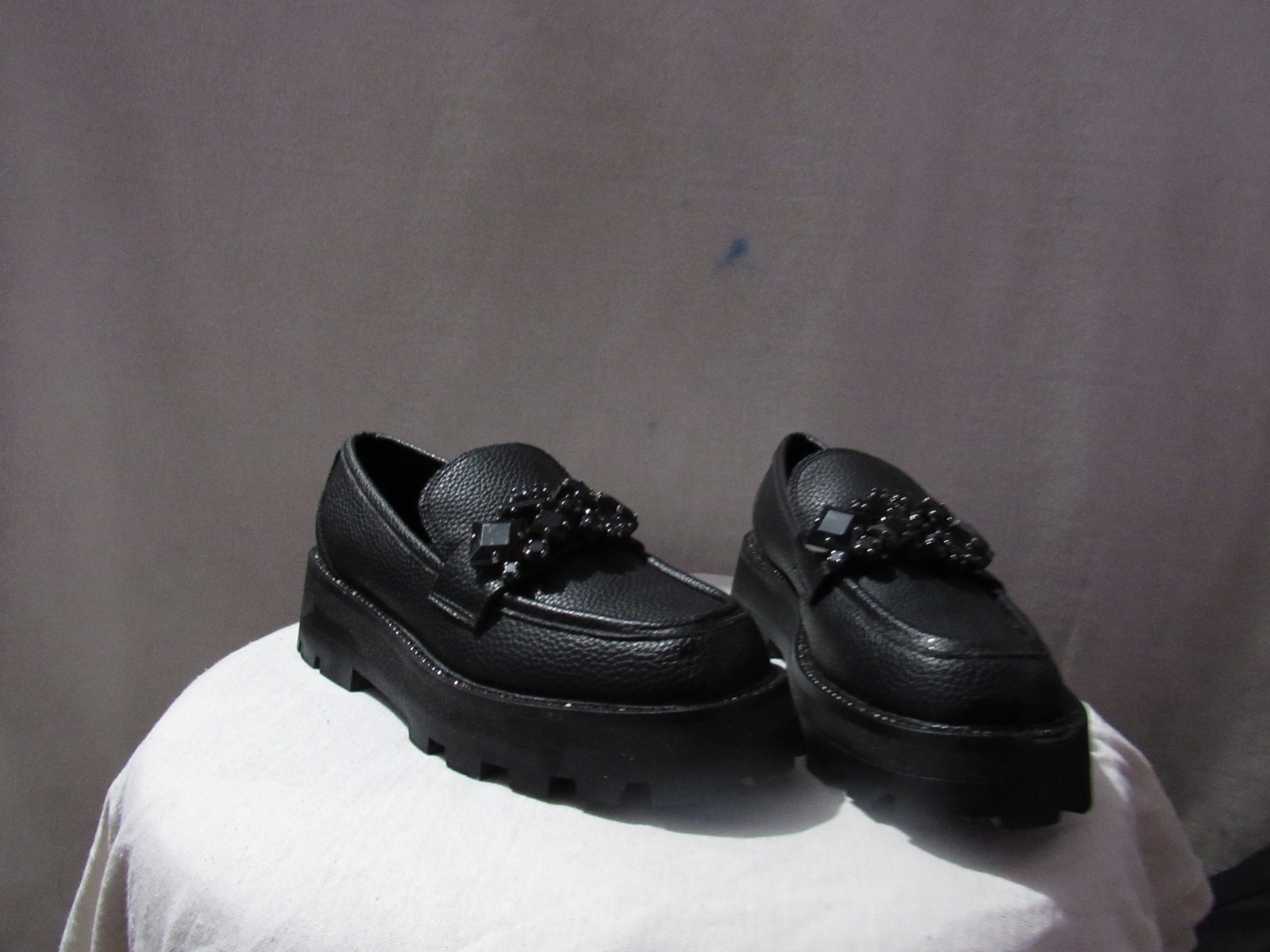Elegant studed Loafers