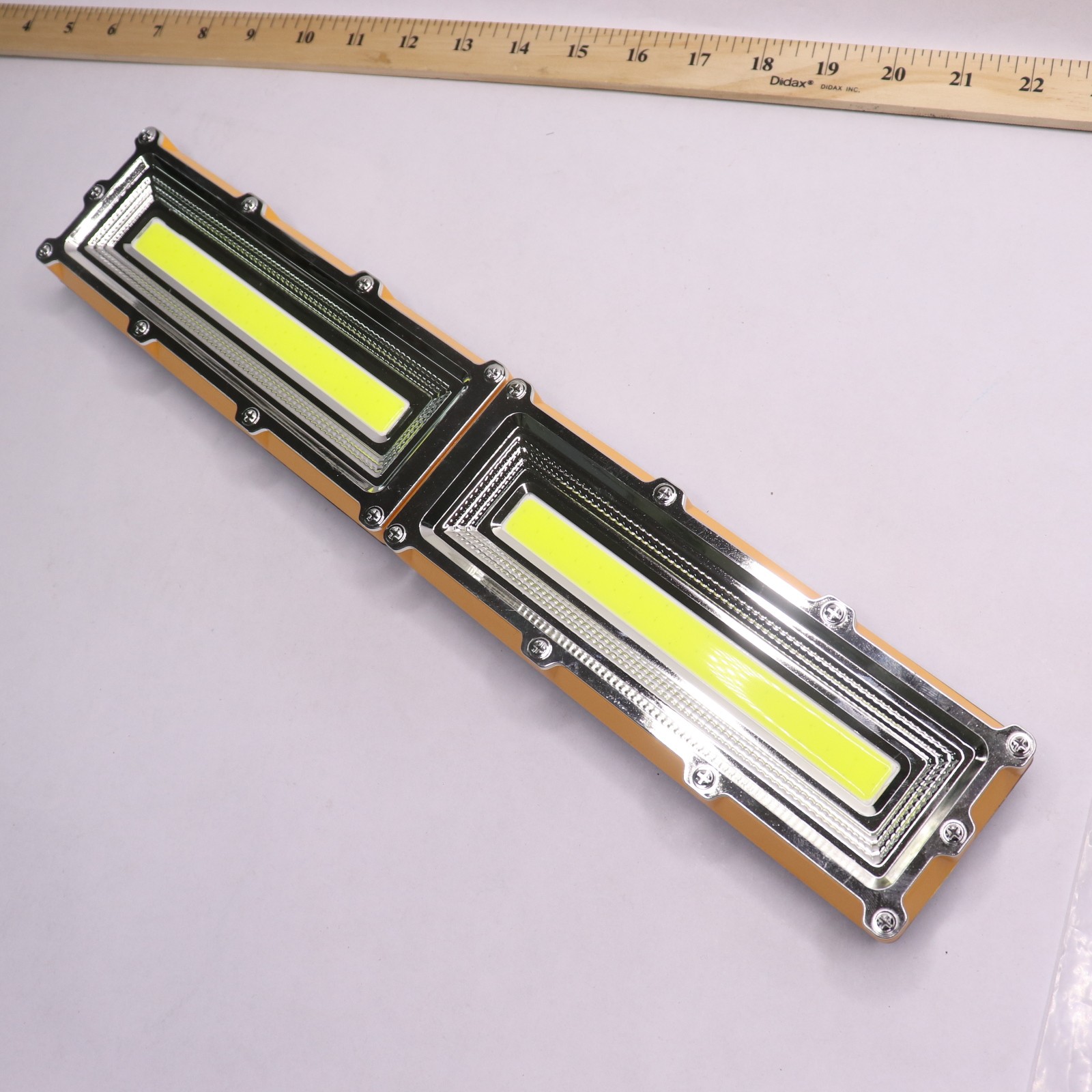 HANDY BRITE LED Cordless Ultra-Bright Foldable Work Light