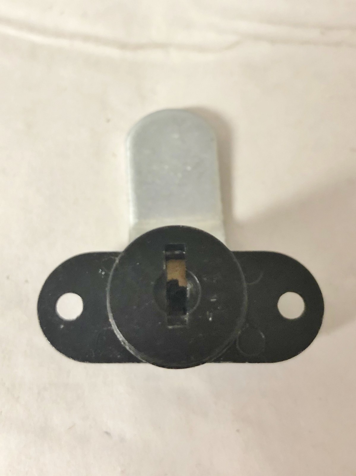 Wesko Cam Lock Black 2-keys per lock Random key numbers #9606