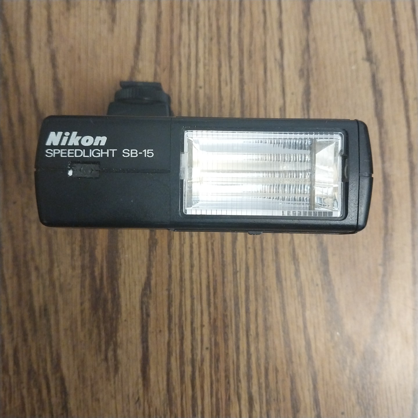 Nikon Speedlight Flash Light Model SB-15 Shoe Mount No Battery Cover Parts Only