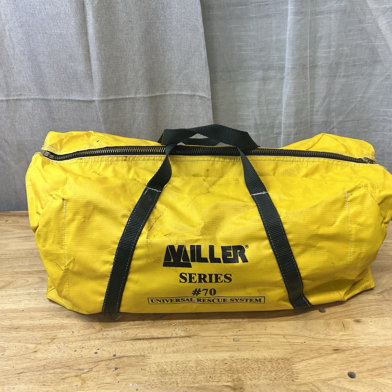 HONEYWELL MILLER 70-200/200FT Rescue System with Carrying Bag