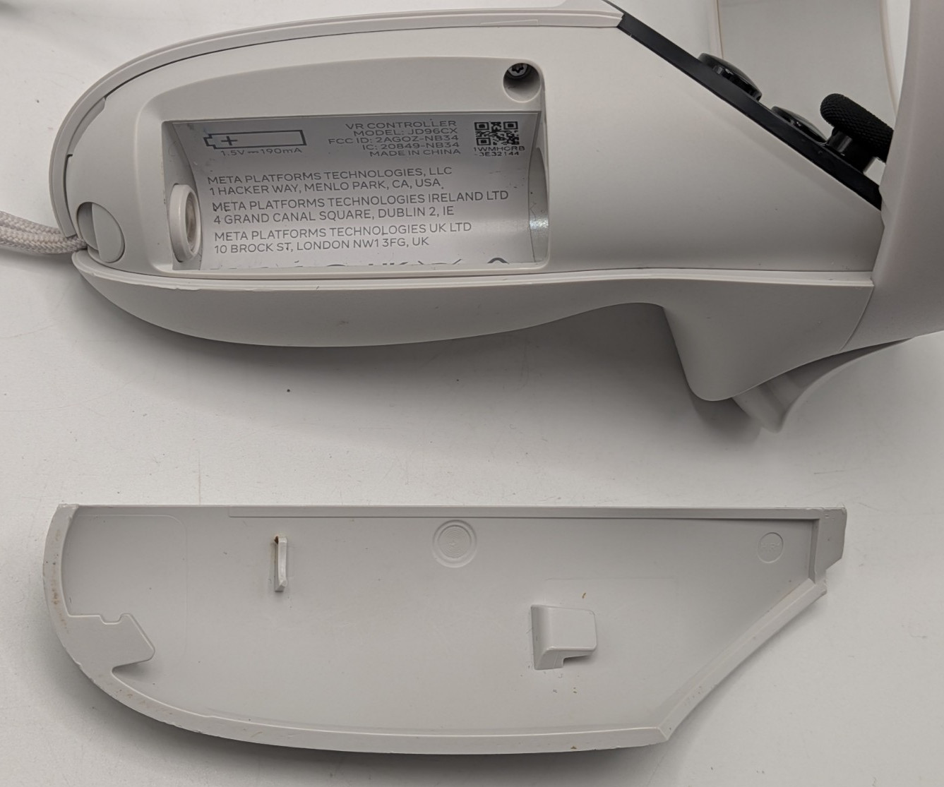 Genuine Original Meta Oculus Quest 2 VR RIGHT Touch Controller Only - Tested