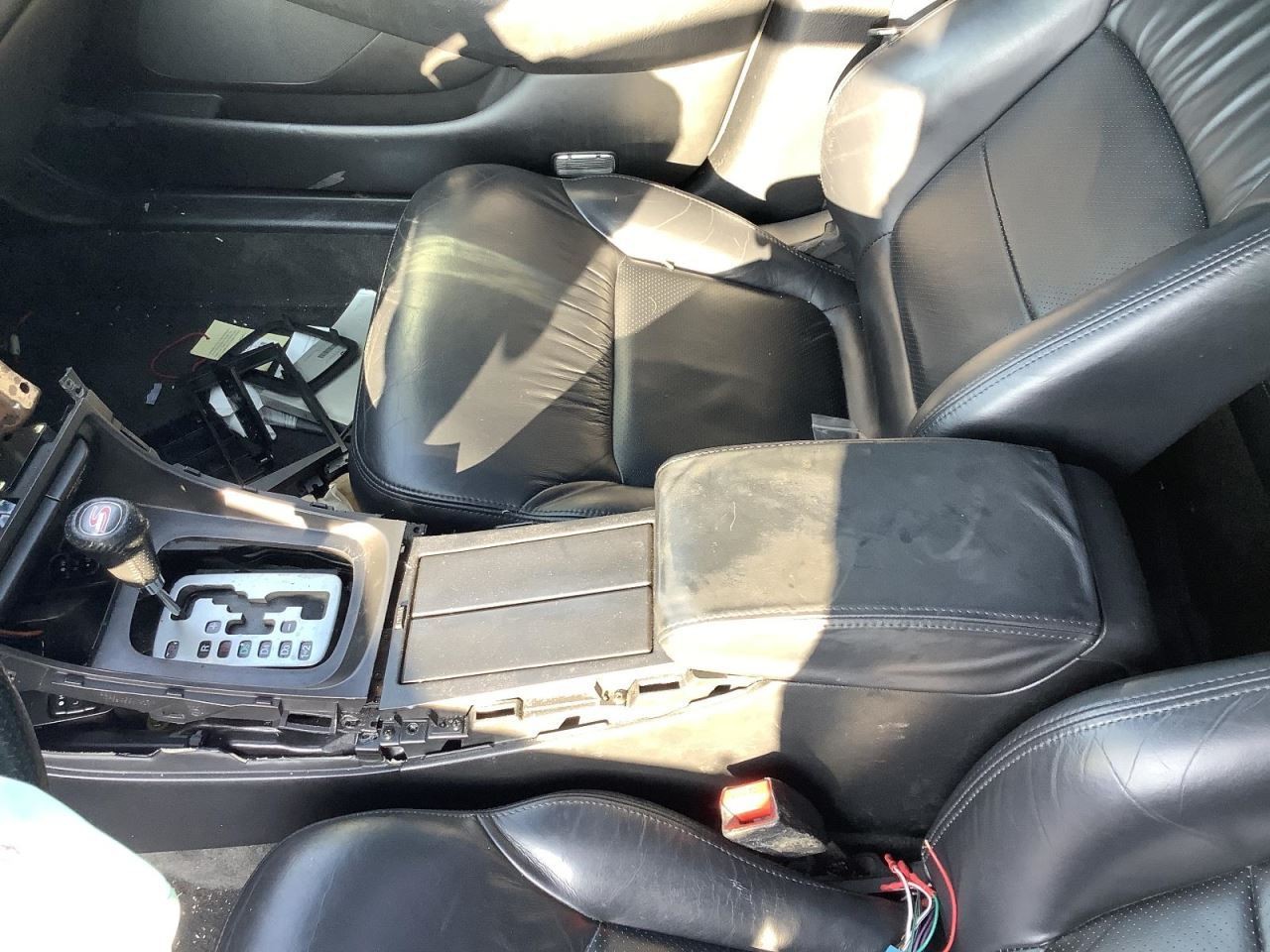 TL 2002 Glove Box 4673032