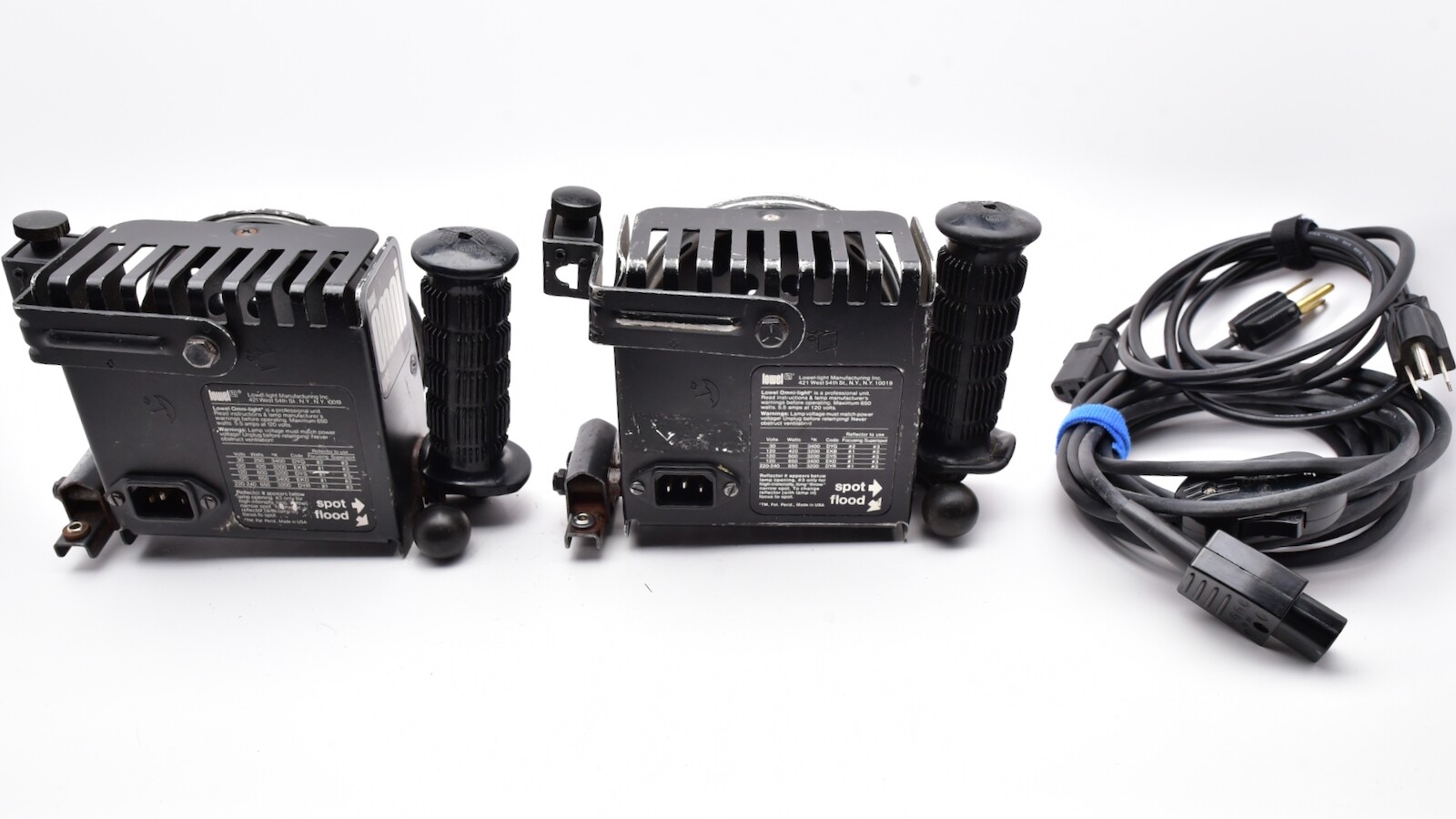 Lowel Omni Light Set of Two Lights (#12222)