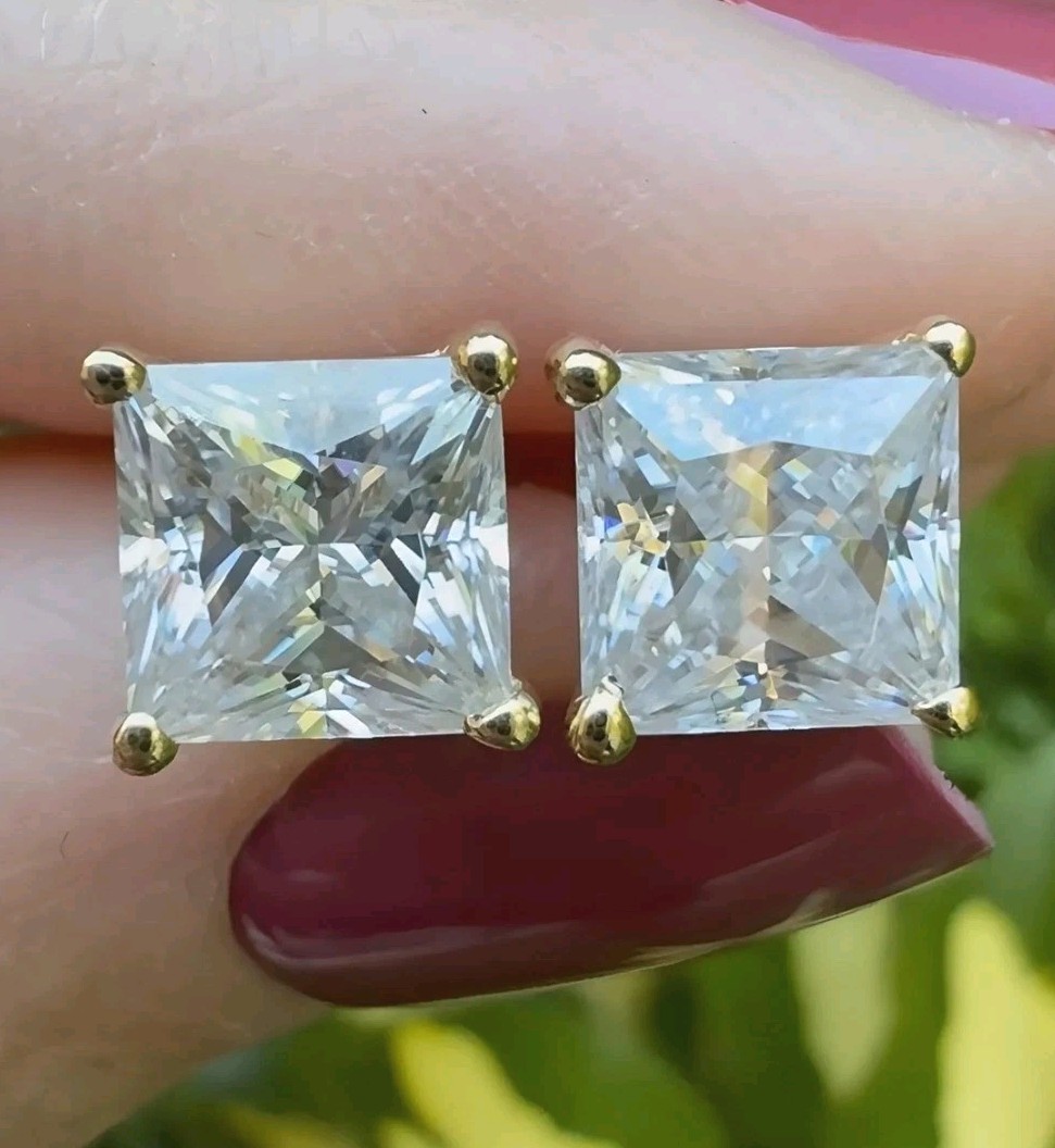 Rare 20 Ct Treated Certified Off White Diamond Solitaire Stud Earring.925 Silver